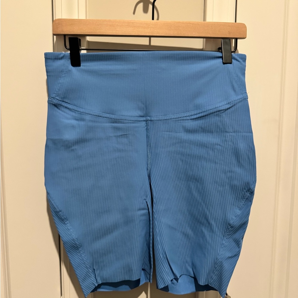 Lululemon Wunder Train High-Rise Short 8"